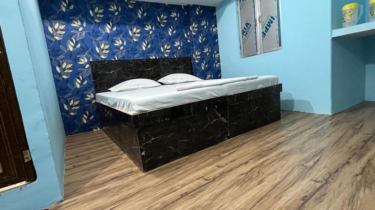 Krishna P. Guest House Varanasi Exterior photo
